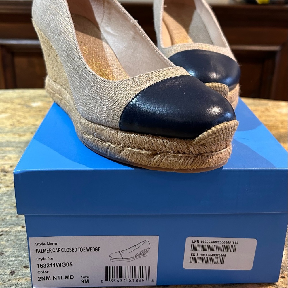 Jack Rodger’s, Palmer Cap Closed Toe Wedge - Navy and Tan